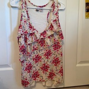 Love on a Hanger, medium floral tank top